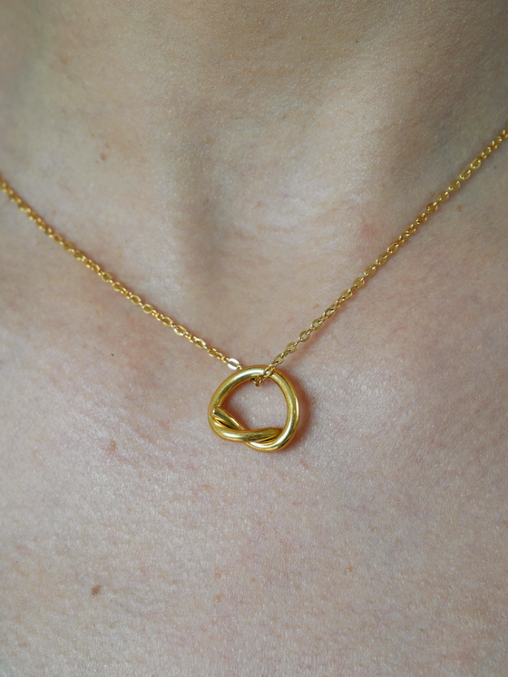 Gold Knot Pendant Necklace